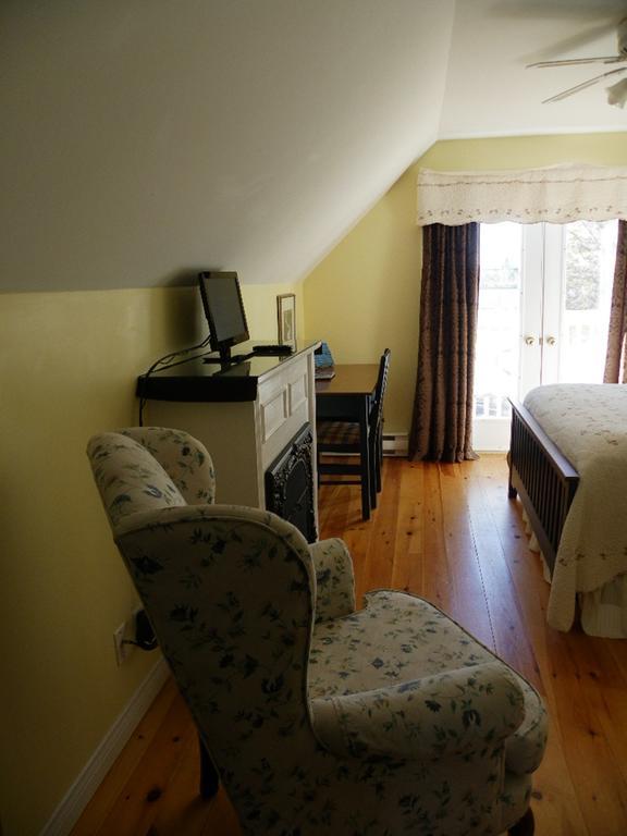The Colonel'S In Bed And Breakfast Fredericton Værelse billede